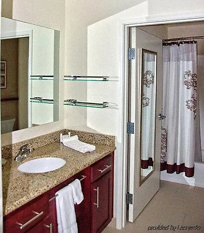 Hotel By Marriott South Springfield
