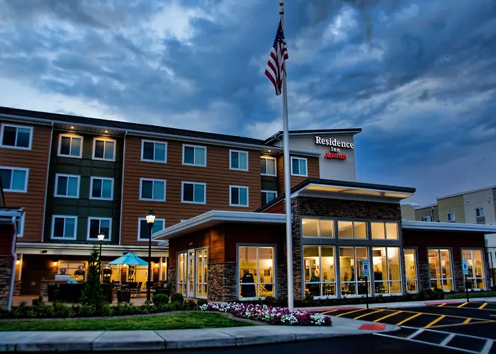 Hotel By Marriott South Springfield