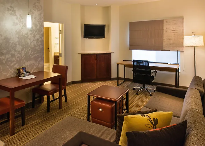 By Marriott South Hotel Springfield