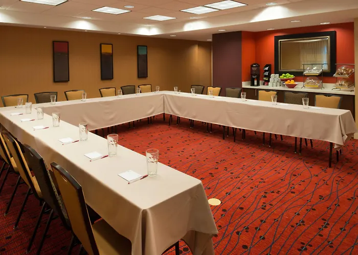 By Marriott South Springfield