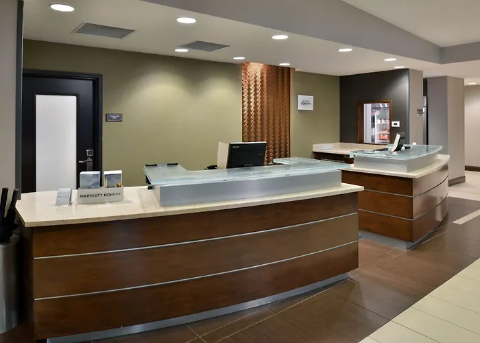 Hotel By Marriott South Springfield