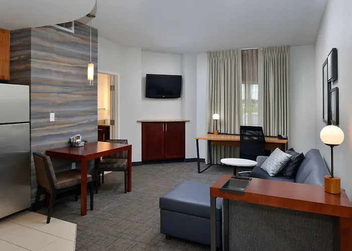 By Marriott South Hotel 3*