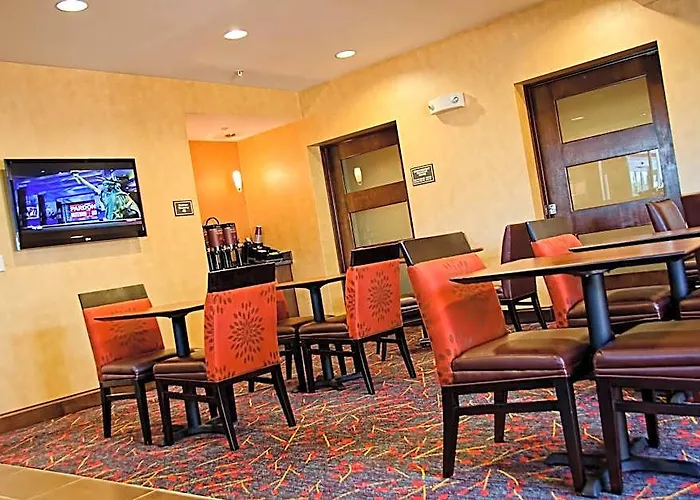 Hotel By Marriott South