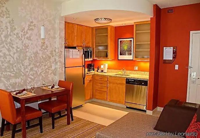 Hotel By Marriott South Springfield
