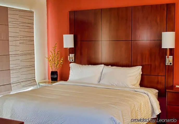 By Marriott South Hotel 3*